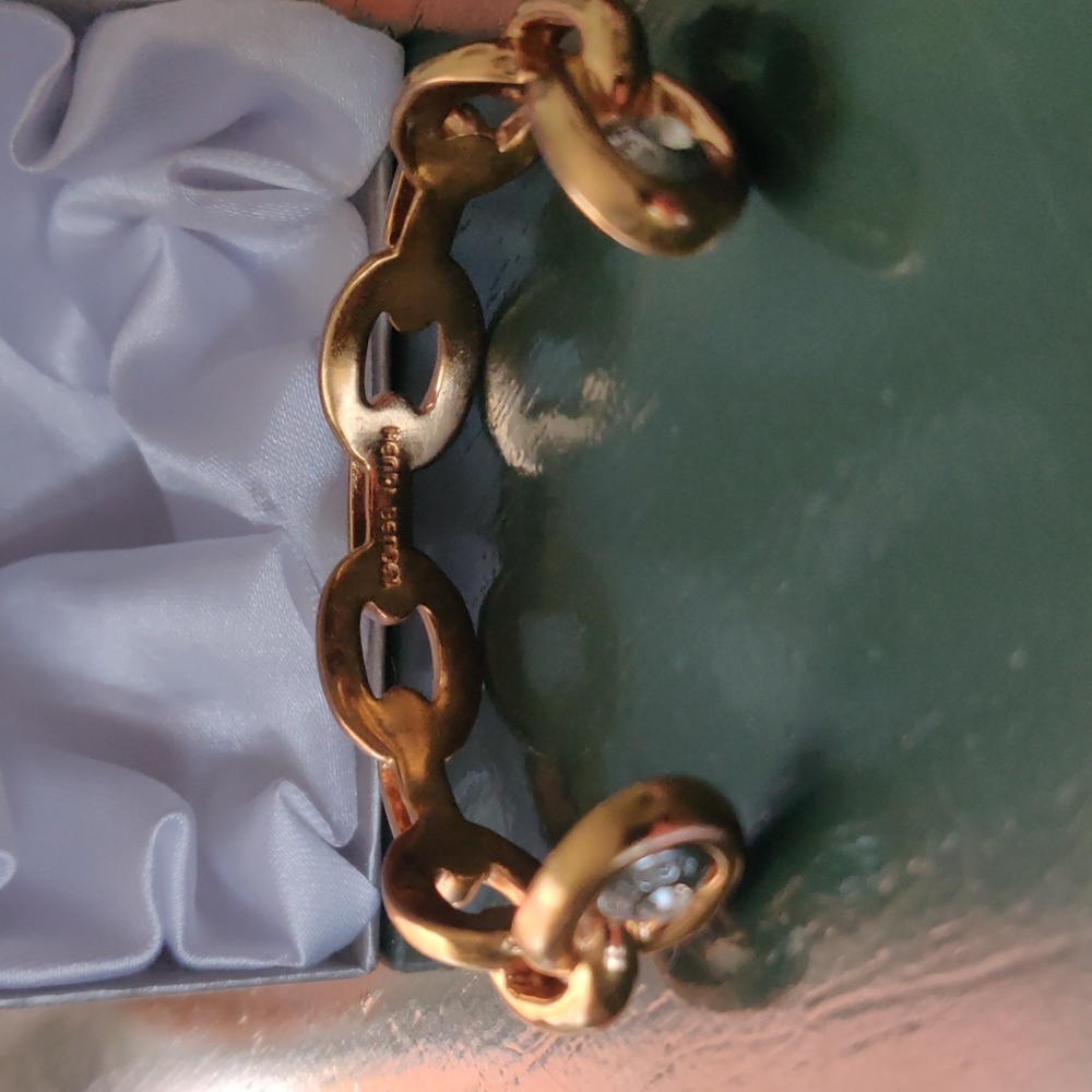Herni bendal bracelet EUC